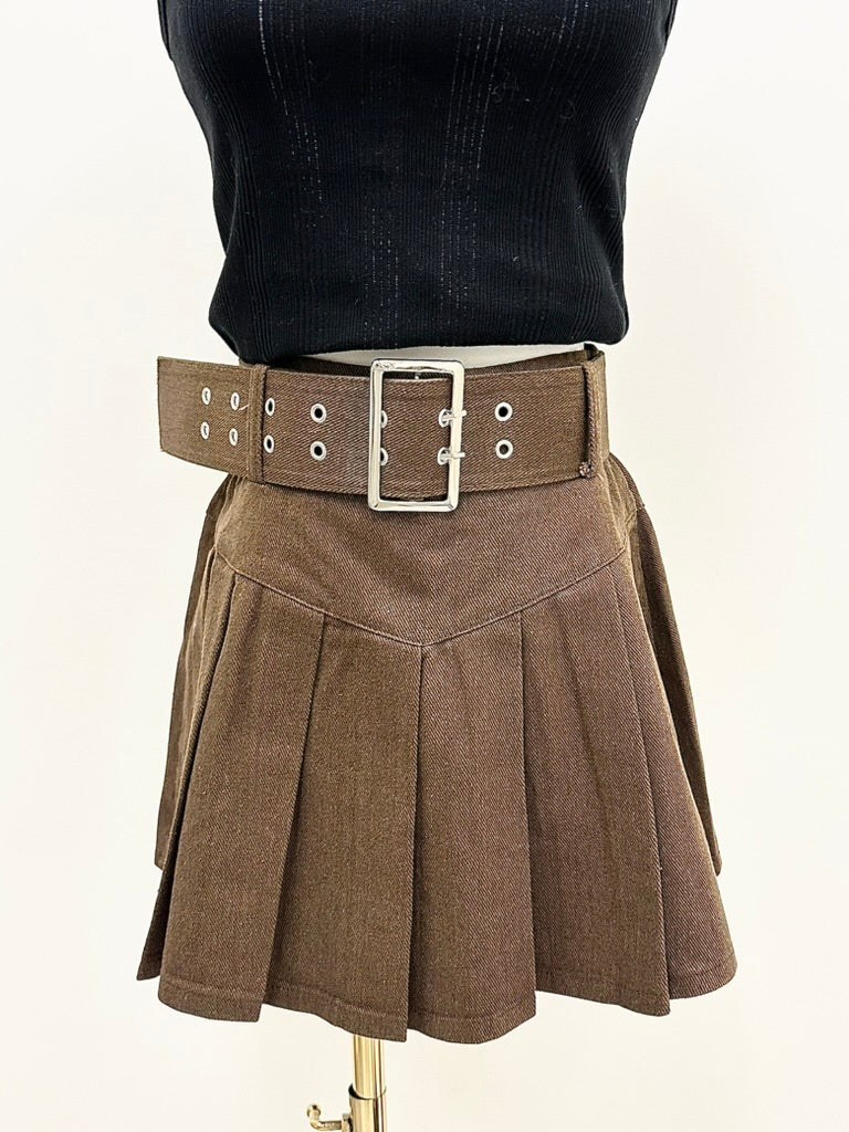 Retro style belted pleated skirt