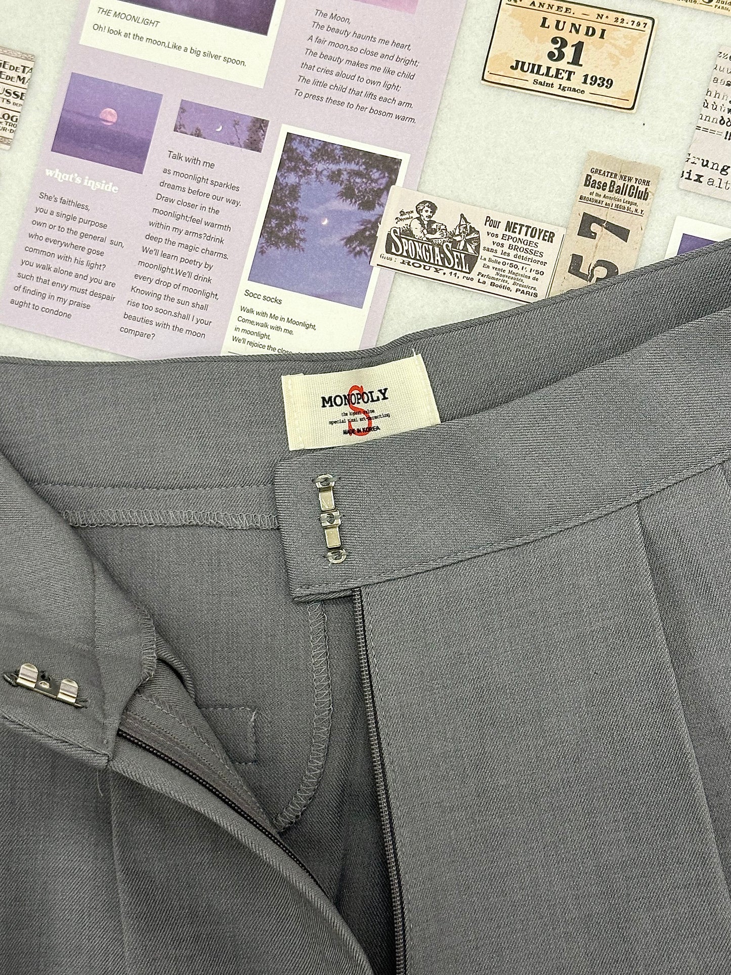 Casual floor-length suit trousers