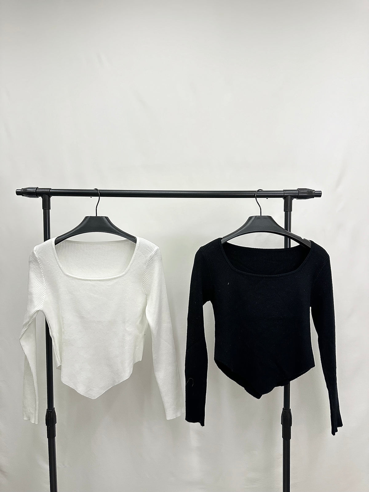 Square neck design knitted long sleeves